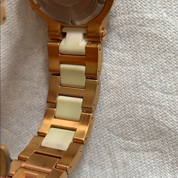 Invicta women watch - Picture 12 of 12